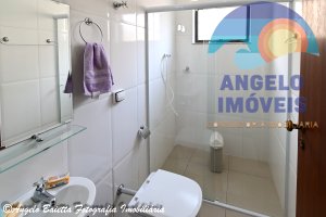 Casa com piscina á venda no bairro Cidade Nova Peruíbe em Peruíbe