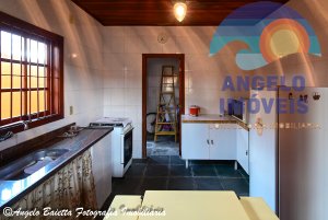 Casa á venda no bairro Arpoador em Peruíbe