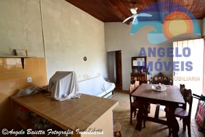 Casa a 500 metros da praia no bairro Oásis em Peruíbe