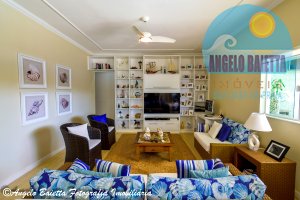 Casa á venda no bairro Jardim Beira Mar em Peruíbe, á 200 metros da praia