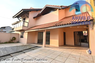 Casa em Peruíbe para venda