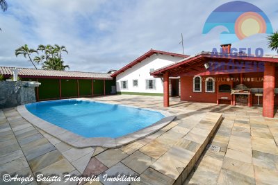 Casa em Peruíbe para venda