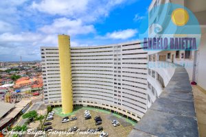Apartamento frente mar á venda no bairro Centro em Peruíbe
