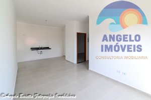 Apartamento á venda no bairro Belmira Novaes em Peruíbe