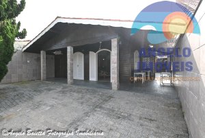 Casa á venda no bairro Oásis em Peruíbe