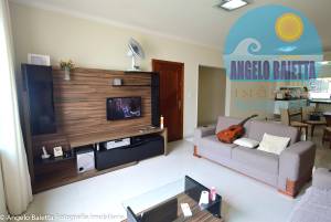 Casa á venda no bairro Josedy em Peruíbe