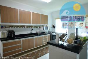 Casa á venda no bairro Josedy em Peruíbe