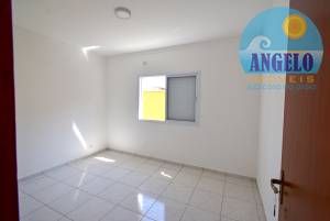 Casa para locação de temporada no bairro Casablanca em Peruíbe, á 400 metros da praia