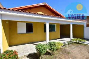 Casa para locação de temporada no bairro Casablanca em Peruíbe, á 400 metros da praia