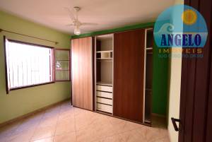 Casa á venda no bairro Samburá em Peruíbe
