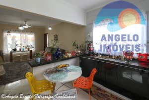 Casa á venda no bairro Jardim Marcia em Peruíbe