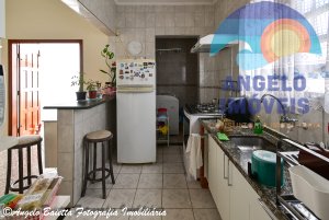 Casa á venda no bairro Florida em Peruíbe
