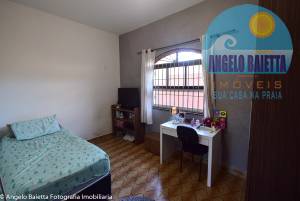 Casa á venda no bairro Oásis em Peruíbe