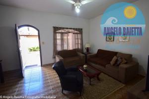 Casa á venda no bairro Oásis em Peruíbe