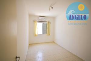 Casa com 3 dormitorios em Peruíbe, entre 400 e 800 metros da praia