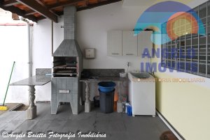 Casa para locação no bairro Centro em Peruíbe